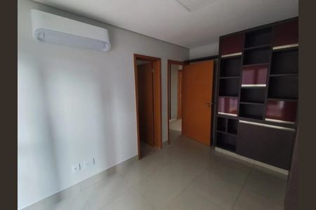 Sala de casa de condomínio para alugar com 3 quartos, 150m² em Granja Marileusa, Uberlândia