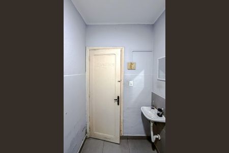 Casa à venda com 200m², 2 quartos e sem vagaBanheiro