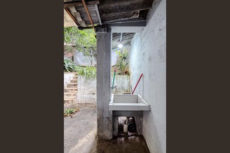 Casa à venda com 200m², 2 quartos e sem vagaÁrea externa