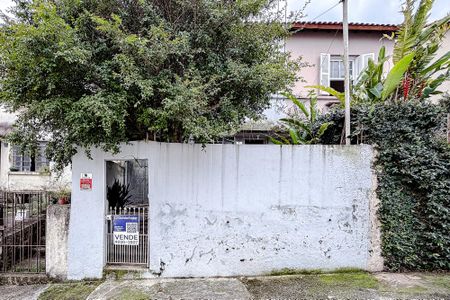 Casa à venda com 200m², 2 quartos e sem vagaFachada - Plaquinha