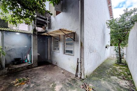 Casa à venda com 200m², 2 quartos e sem vagaÁrea externa