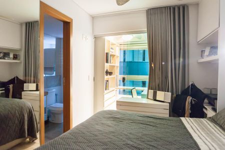 Apartamento à venda com 154m², 2 quartos e 2 vagas Apartamento à venda com 154m², 2 quartos e 2 vagassuite