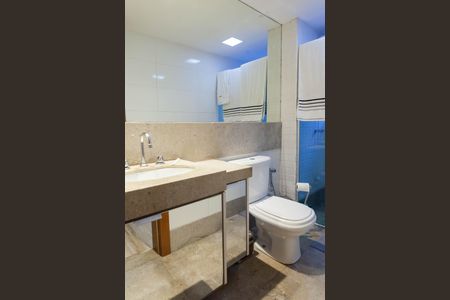 Apartamento à venda com 154m², 2 quartos e 2 vagas Apartamento à venda com 154m², 2 quartos e 2 vagasBanheiro suite