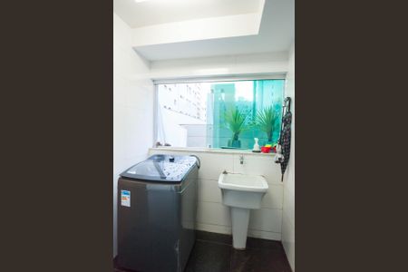 Apartamento à venda com 154m², 2 quartos e 2 vagas Apartamento à venda com 154m², 2 quartos e 2 vagasÁrea de Serviço