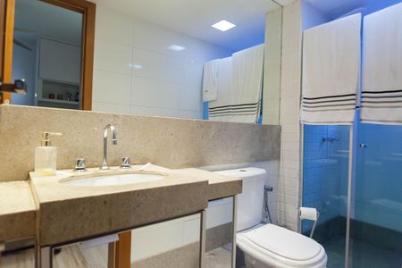 Apartamento à venda com 154m², 2 quartos e 2 vagas Apartamento à venda com 154m², 2 quartos e 2 vagasBanheiro suite