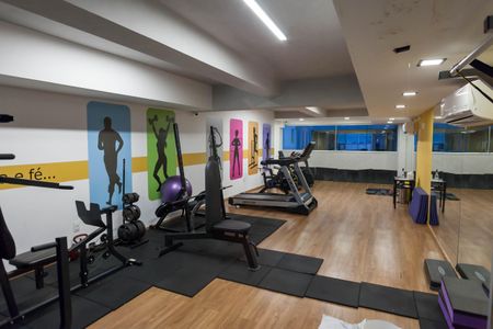 Apartamento à venda com 154m², 2 quartos e 2 vagas Apartamento à venda com 154m², 2 quartos e 2 vagasÁrea comum - Academia