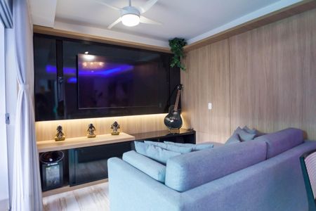 Apartamento à venda com 154m², 2 quartos e 2 vagas Apartamento à venda com 154m², 2 quartos e 2 vagasSala de TV