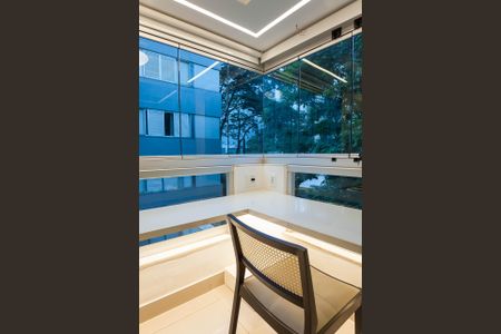 Apartamento à venda com 154m², 2 quartos e 2 vagas Apartamento à venda com 154m², 2 quartos e 2 vagasvaranda suite