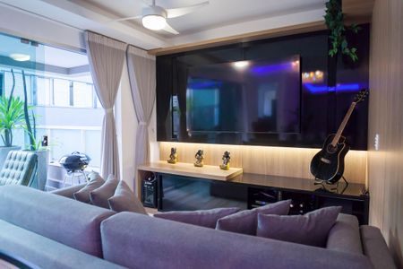 Apartamento à venda com 154m², 2 quartos e 2 vagas Apartamento à venda com 154m², 2 quartos e 2 vagasSala de TV