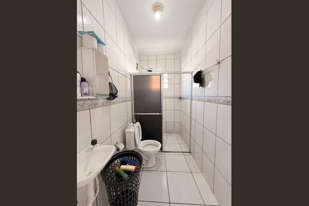 Casa à venda com 190m², 3 quartos e 2 vagasCasa 2 - Banheiro