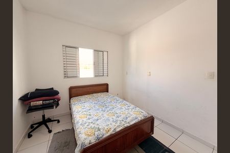 Casa à venda com 190m², 3 quartos e 2 vagasCasa 2 - Quarto