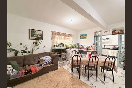 Casa à venda com 190m², 3 quartos e 2 vagasSala e Cozinha
