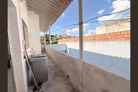 Casa à venda com 190m², 3 quartos e 2 vagasCasa 2 - Área de serviço