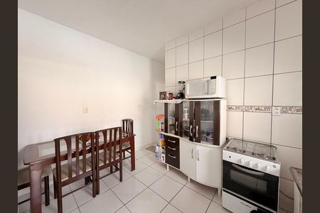 Casa à venda com 190m², 3 quartos e 2 vagasCasa 2 - Cozinha