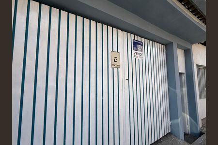 Casa à venda com 190m², 3 quartos e 2 vagasFachada