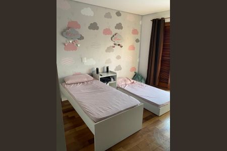 Quarto de casa à venda com 2 quartos, 139m² em Vila Eldizia, Santo André