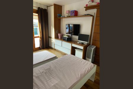 Casa à venda com 2 quartos, 139m² em Vila Eldizia, Santo André