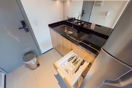 Studio à venda com 18m², 1 quarto e sem vagaCozinha - Armários