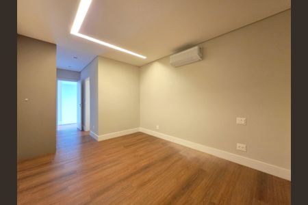 Casa de condomínio à venda com 349m², 4 quartos e 4 vagasQuarto Suíte 2