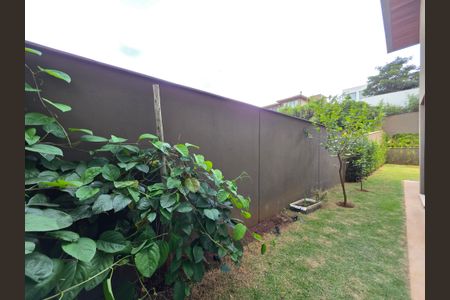 Casa de condomínio à venda com 349m², 4 quartos e 4 vagasPomar