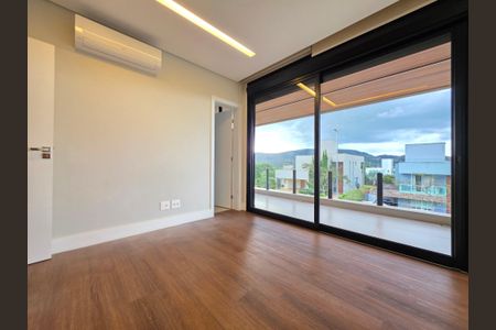 Casa de condomínio à venda com 349m², 4 quartos e 4 vagasQuarto Suíte 4