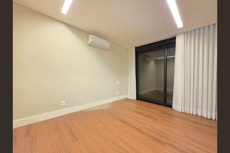 Casa de condomínio à venda com 349m², 4 quartos e 4 vagasQuarto Suíte 2