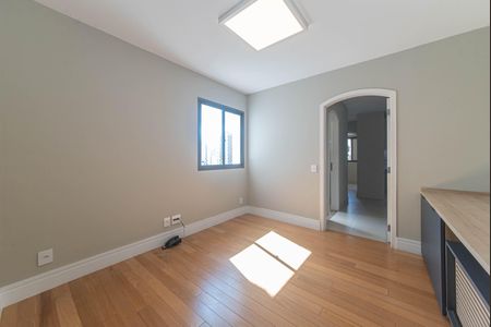 Apartamento à venda com 272m², 3 quartos e 3 vagasEscritorio