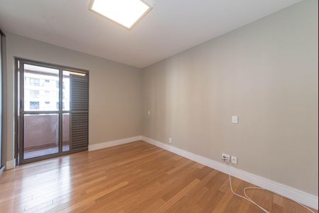 Apartamento à venda com 272m², 3 quartos e 3 vagasSuite 2