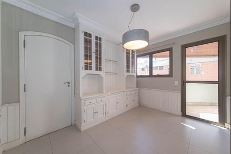 Apartamento à venda com 272m², 3 quartos e 3 vagasCopa