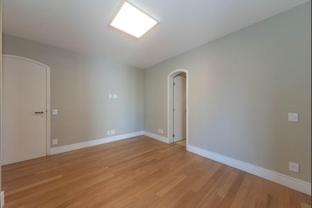 Apartamento à venda com 272m², 3 quartos e 3 vagasSuite 1