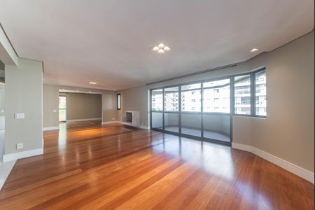 Apartamento à venda com 272m², 3 quartos e 3 vagasSala