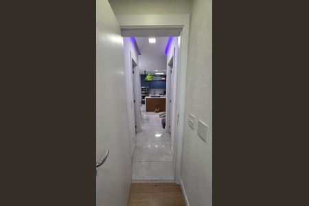 Apartamento à venda com 69m², 2 quartos e 1 vagaCorredor