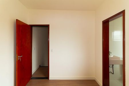 Casa de condomínio para alugar com 82m², 2 quartos e 2 vagasSuíte 1