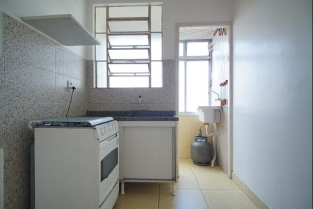 Apartamento à venda com 56m², 2 quartos e sem vagaCozinha
