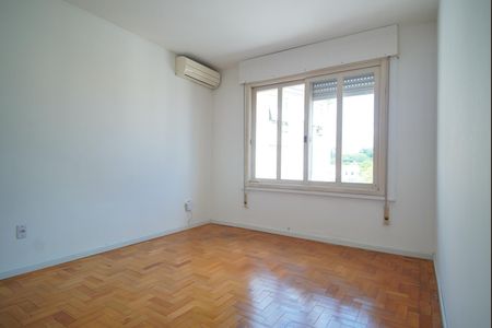 Quarto 1 de apartamento à venda com 2 quartos, 56m² em Passo D’areia, Porto Alegre