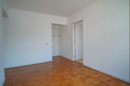 Sala de apartamento à venda com 2 quartos, 56m² em Passo D’areia, Porto Alegre