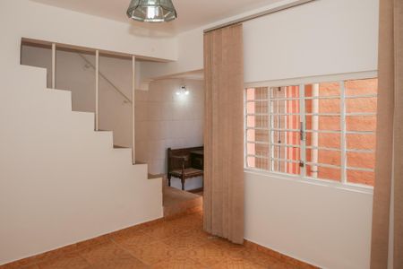 Casa à venda com 150m², 3 quartos e sem vaga Casa à venda com 150m², 3 quartos e sem vagaCasa 2 - Sala