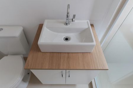 Banheiro de kitnet/studio para alugar com 1 quarto, 37m² em Santana, São Paulo