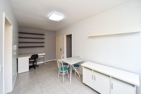 Apartamento para alugar com 42m², 1 quarto e 1 vaga Apartamento para alugar com 42m², 1 quarto e 1 vagaSala