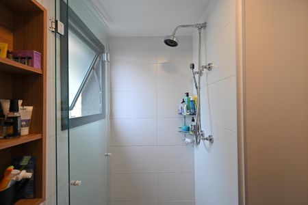 Apartamento à venda com 98m², 3 quartos e 2 vagasBanheiro da Suite