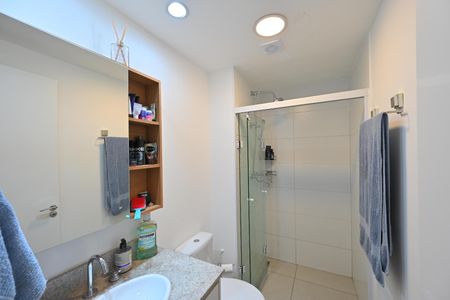 Apartamento à venda com 98m², 3 quartos e 2 vagasBanheiro Social