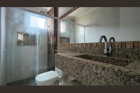 Apartamento à venda com 87m², 2 quartos e 2 vagasBanheiro da Suíte 