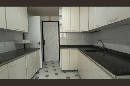 Apartamento à venda com 87m², 2 quartos e 2 vagasCozinha e Área de Serviço 