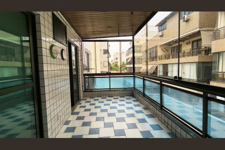 Apartamento à venda com 87m², 2 quartos e 2 vagasVaranda 