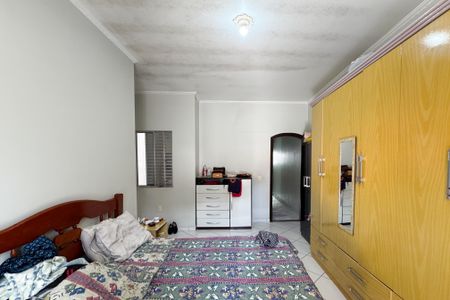 Casa à venda com 282m², 4 quartos e 2 vagasSuíte