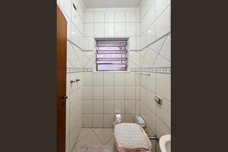 Casa à venda com 282m², 4 quartos e 2 vagasLavabo