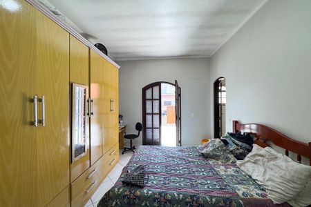 Casa à venda com 282m², 4 quartos e 2 vagas Casa à venda com 282m², 4 quartos e 2 vagasSuíte