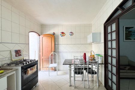 Casa à venda com 282m², 4 quartos e 2 vagasCozinha