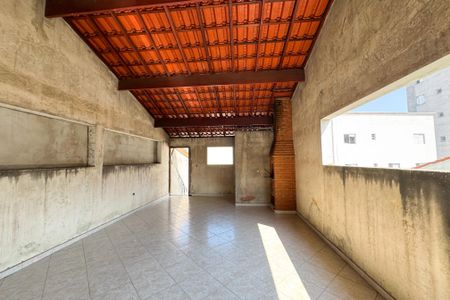 Casa à venda com 282m², 4 quartos e 2 vagas Casa à venda com 282m², 4 quartos e 2 vagasSalão de festas