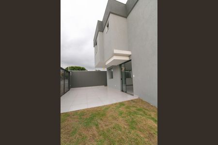 Casa à venda com 163m², 3 quartos e 2 vagas